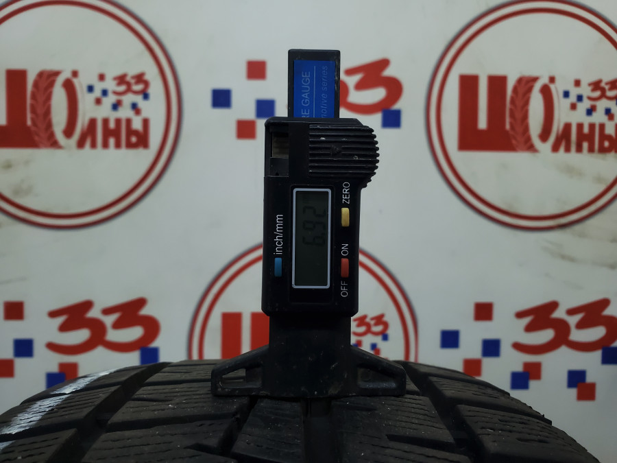 Шина Б/У 215/60 R16 Зима Kumho WinterCraft Ice WI61 Кат. 3