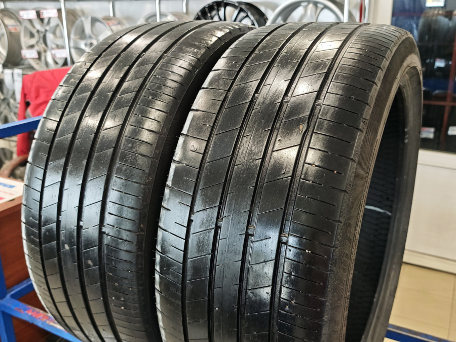 Шина Б/У 235/40 R19 Лето Dunlop SP Sport Maxx 060+ Кат. 4