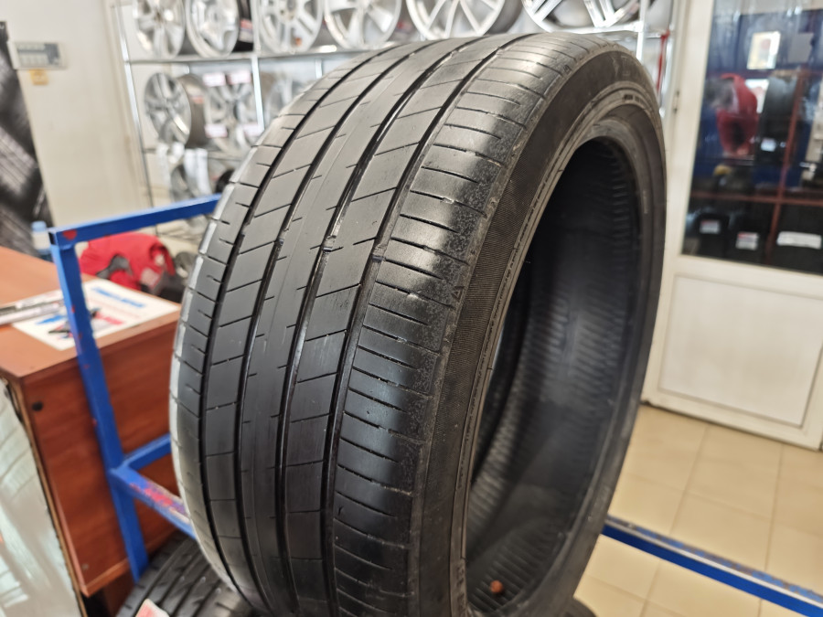 Шина Б/У 235/40 R19 Лето Dunlop SP Sport Maxx 060+ Кат. 5