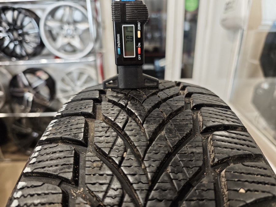 Шина Б/У 195/55 R15 Зима Goodyear Ultra Grip Ice 2 Кат. 2