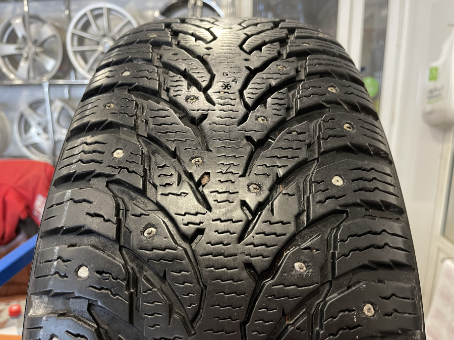 Шина Б/У 255/60 R19 Зима Шипы  NOKIAN HKPL-9/SUV-9 Кат. 3