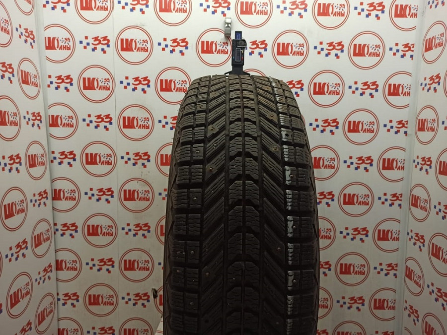 Б/У 235/65 R17 Зима Шипы  FIRESTONE Winterforce Кат. 2