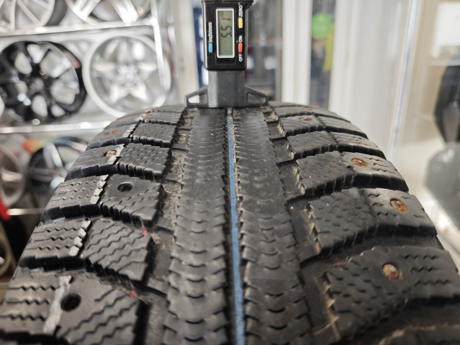 Шина Б/У 205/70 R15 Зима Шипы  AMTEL NordMaster  K-247 Кат. 4