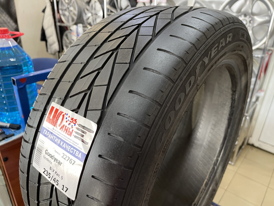 Шина Б/У 235/45 R17 Лето GOODYEAR Excellence Кат. 5