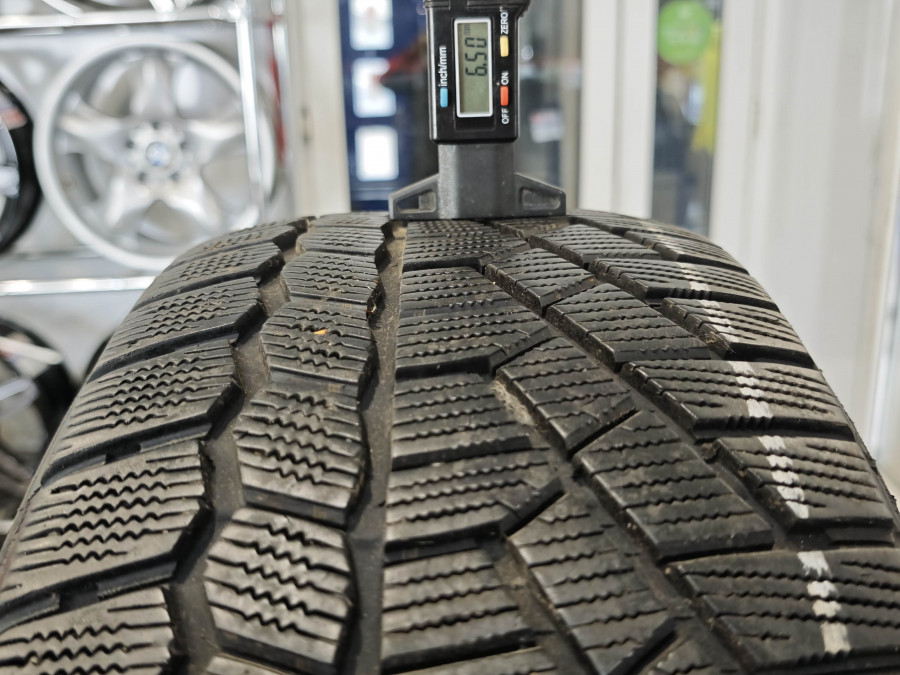 Шина Б/У 215/55 R17 Зима CONTINENTAL C.Viking Contact-5 Кат. 3