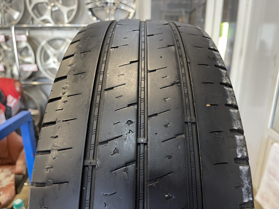 Шина Б/У 215/65 R16C Лето NOKIAN Hakka C Van Кат. 5