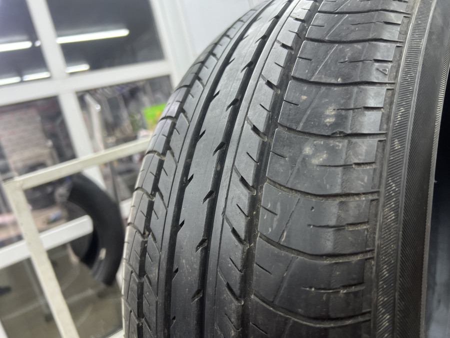 Шина Б/У 215/55 R17 Лето YOKOHAMA E-70/E-70D Кат. 3