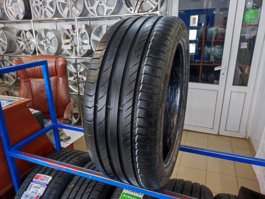 Шина Б/У 235/40 R18 Лето CONTINENTAL C.Sport Contact-5 Кат. 3
