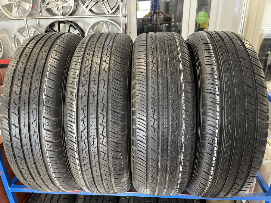 Шина Б/У 225/65 R17 Лето DUNLOP Grandtrek ST-30 Кат. 2
