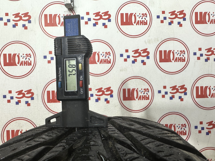 Шина Б/У 205/60 R16 Зима Шипы  YOKOHAMA Ice Guard IG-35 Кат. 3