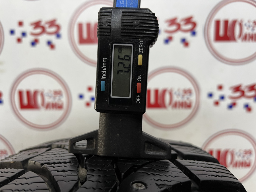 Шина Комплект Б/У 185/65 R15 Зима Formula Ice износ около 18%