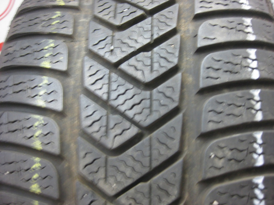 Шина Б/У 225/40 R18 Зима PIRELLI Sottozero-3 Winter Кат. 3