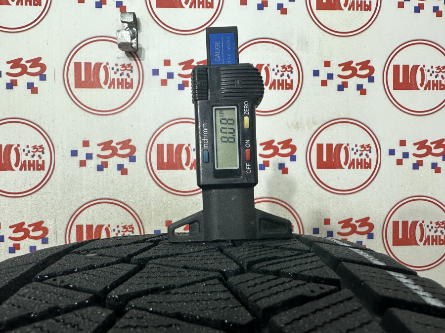 Шина Б/У 225/60 R17 Зима BRIDGESTONE Blizzak DM-V2 Кат. 2