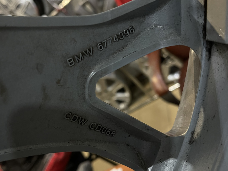 Б/У Диск Литой оригинальный R19 6774396 BMW Кат.А2