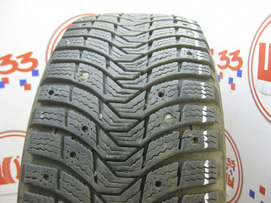 Шина Б/У 215/55 R16 Зима Шипы  MICHELIN X-Ice North-3 Кат. 3