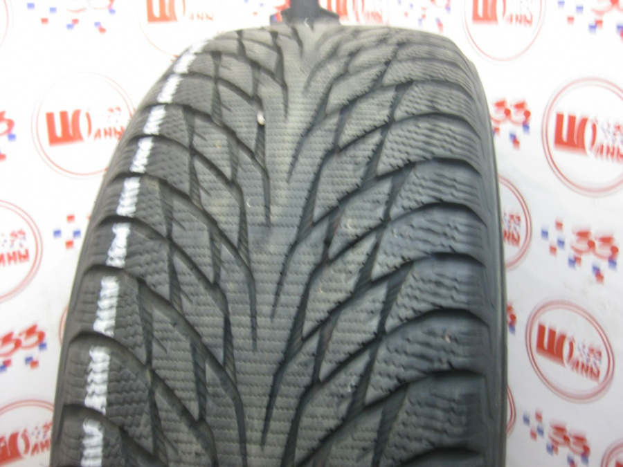 Шина Комплект Б/У 235/55 R17 Зима NOKIAN HKPL-R-2/SUV-R-2 износ около 18%
