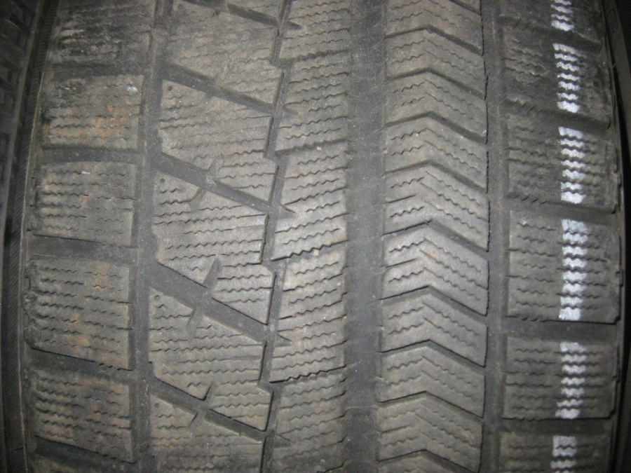 Шина Б/У 205/55 R16 Зима BRIDGESTONE Blizzak VRX Кат. 3