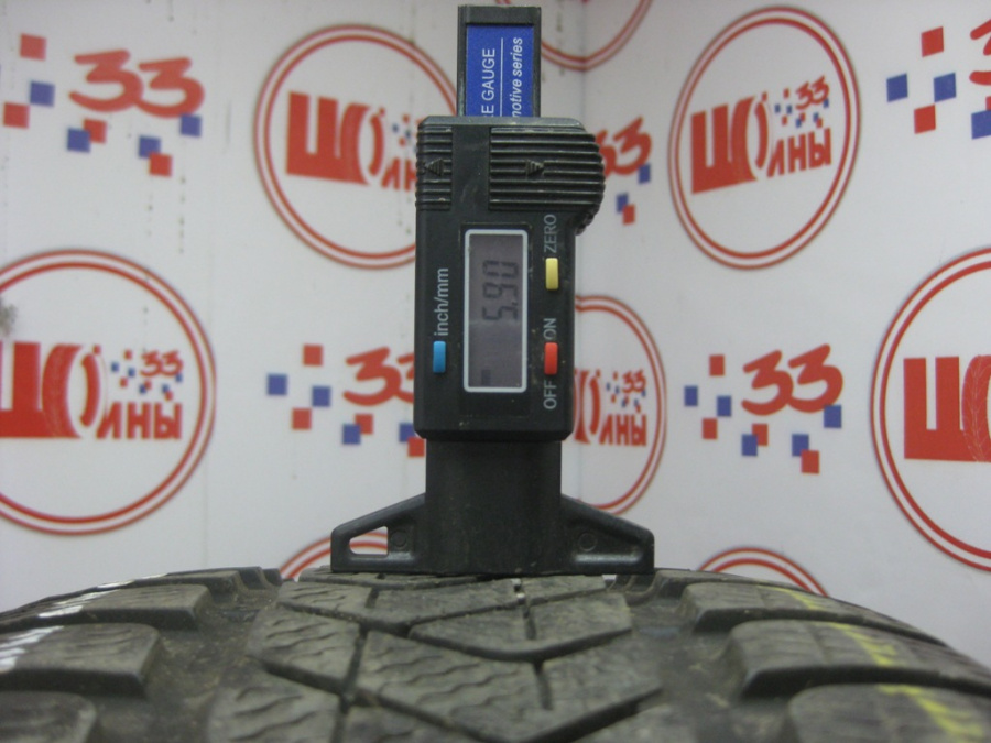 Шина Новое 235/60 R18 Зима Шипы  Roadstone Winguard WinSpike SUV  T