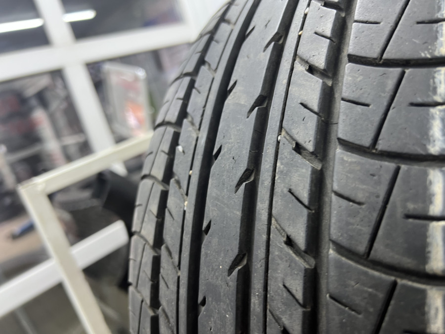 Шина Б/У 215/55 R17 Лето YOKOHAMA Blu Earth Е-70 Кат. 2