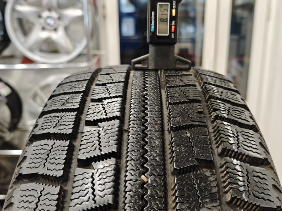 Шина Б/У 195/60 R15 Зима Nitto SN-2 Winter Кат. 2