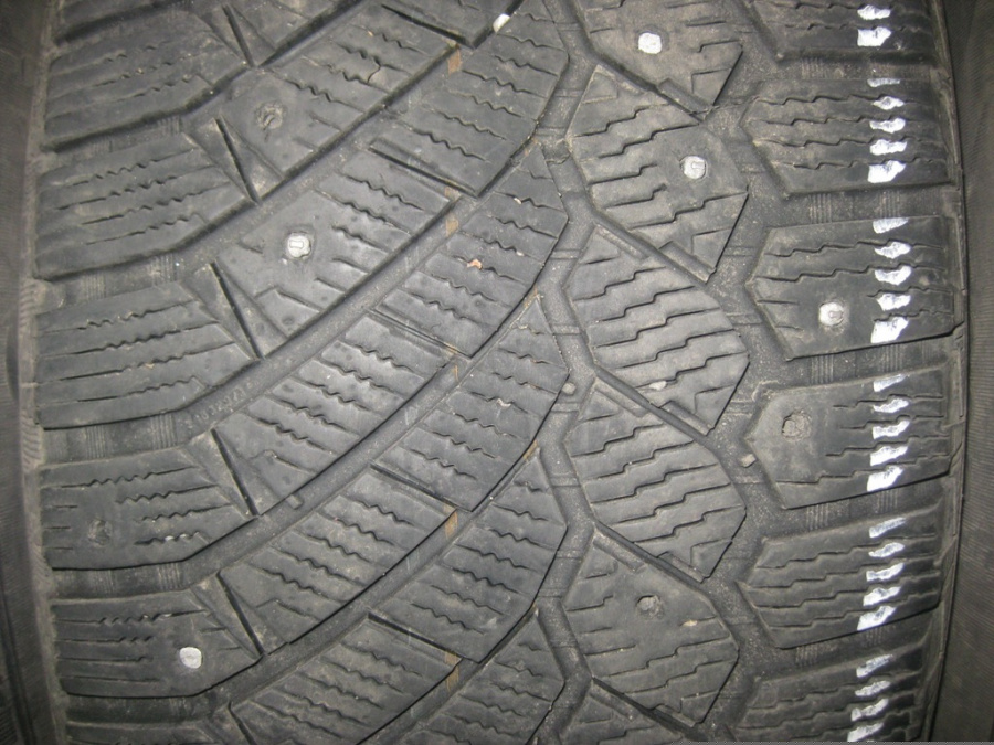 Шина Б/У 265/60 R18 Зима Шипы  CONTINENTAL C. 4x4 Ice Contact Кат. 4