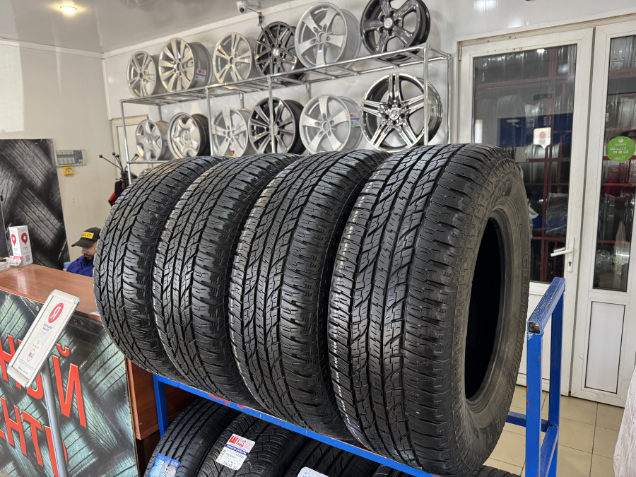Шина Б/У 275/65 R17 Лето YOKOHAMA Geolandar G-015 A/T Кат. 2