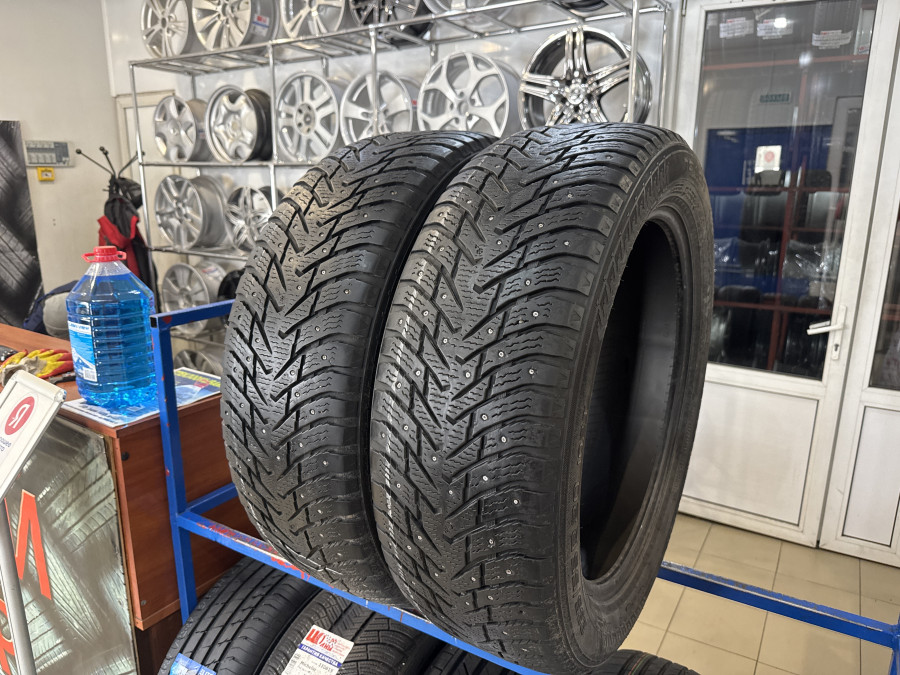 Шина Б/У 235/55 R20 Зима Шипы  NOKIAN HKPL-8/SUV-8 Кат. 4