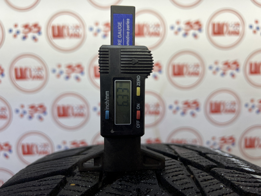 Шина Б/У 235/55 R18 Зима NOKIAN HKPL-R-2/SUV-R-2 Кат. 3