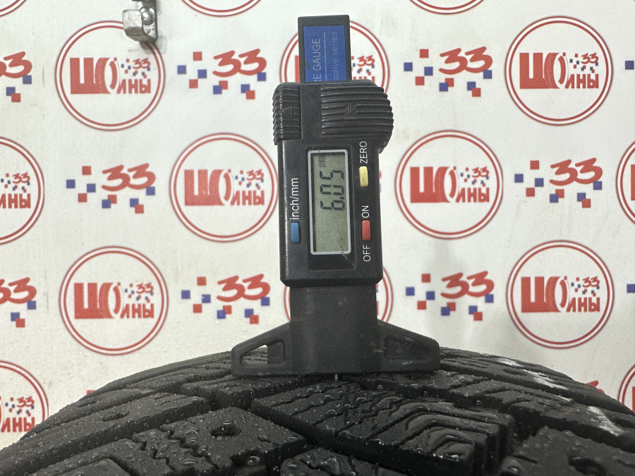 Шина Б/У 205/65 R16 Зима Шипы  GOODYEAR Ultra Grip Ice Arctic Кат. 3