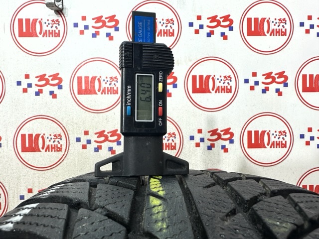 Шина Б/У 205/60 R16 Зима BRIDGESTONE Blizzak LM-001 Кат. 3