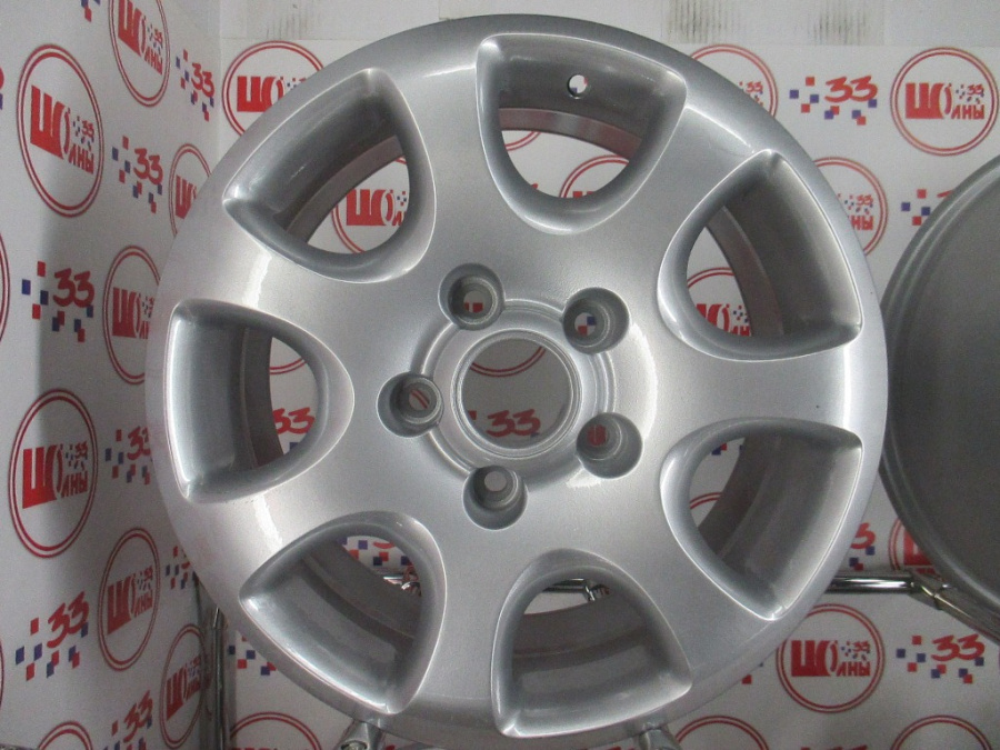 Б/У Диск Литой неоригинальный 7.5 JR17 5/130 55 d71.6  (КолпачкиБез колпачка) Volkswagen Кат.В