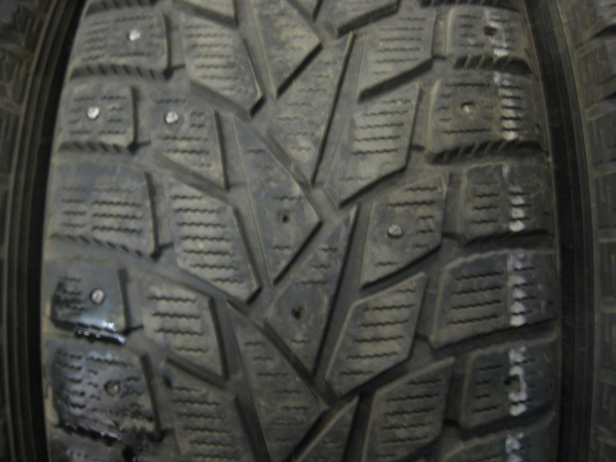 Шина Б/У 285/50 R20 Зима Шипы  DUNLOP Grandtrek Ice-02 Кат. 3