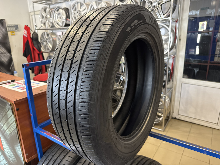 Шина Б/У 225/60 R17 Лето KUMHO KL-33 Кат. 4