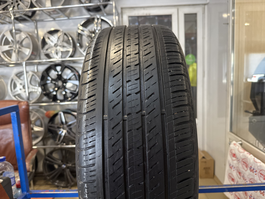 Шина Б/У 225/60 R17 Лето KUMHO KL-33 Кат. 4