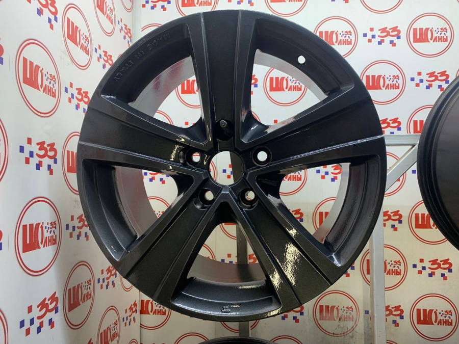 Б/У Диск Литой неоригинальный 8 JR17 5/120 35 d76  (КолпачкиБез колпачка)  Кат.В