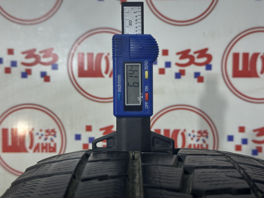 Шина Б/У 215/60 R17 Зима DUNLOP SP Winter Maxx WM-01 Кат. 5