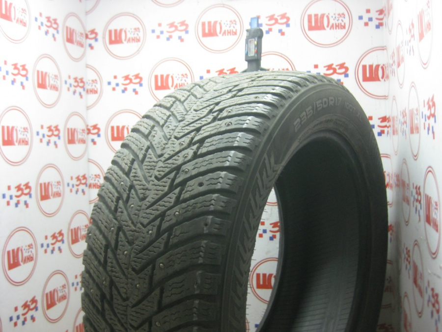 Шина Б/У 235/50 R17 Зима Шипы  NOKIAN HKPL-8/SUV-8 Кат. 3